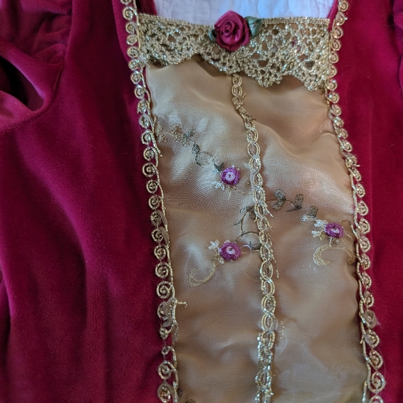 DELUXE Disney Holiday Princess Belle Red Christmas Holiday costume size 4/5 - Picture 7 of 11